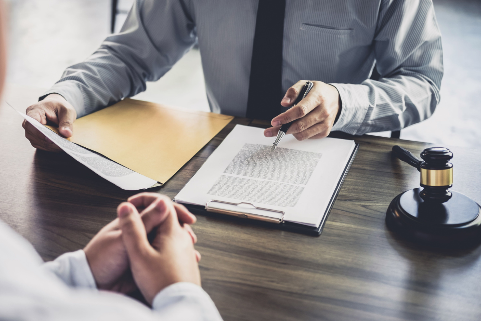 When Experience Meets Insight: Why the Right Experts Matter in Legal Battles
